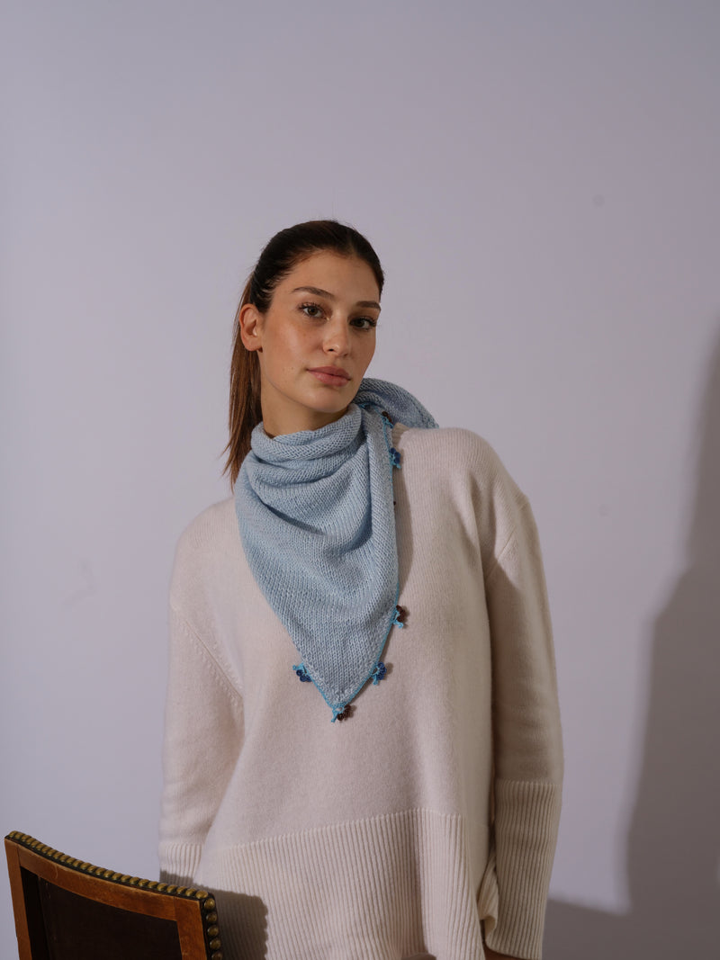 Bebek Mavisi Küçük İşlemeli Bandana