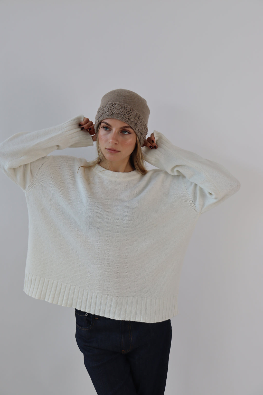 Koyu Kırmızı Gem Kova Şapka