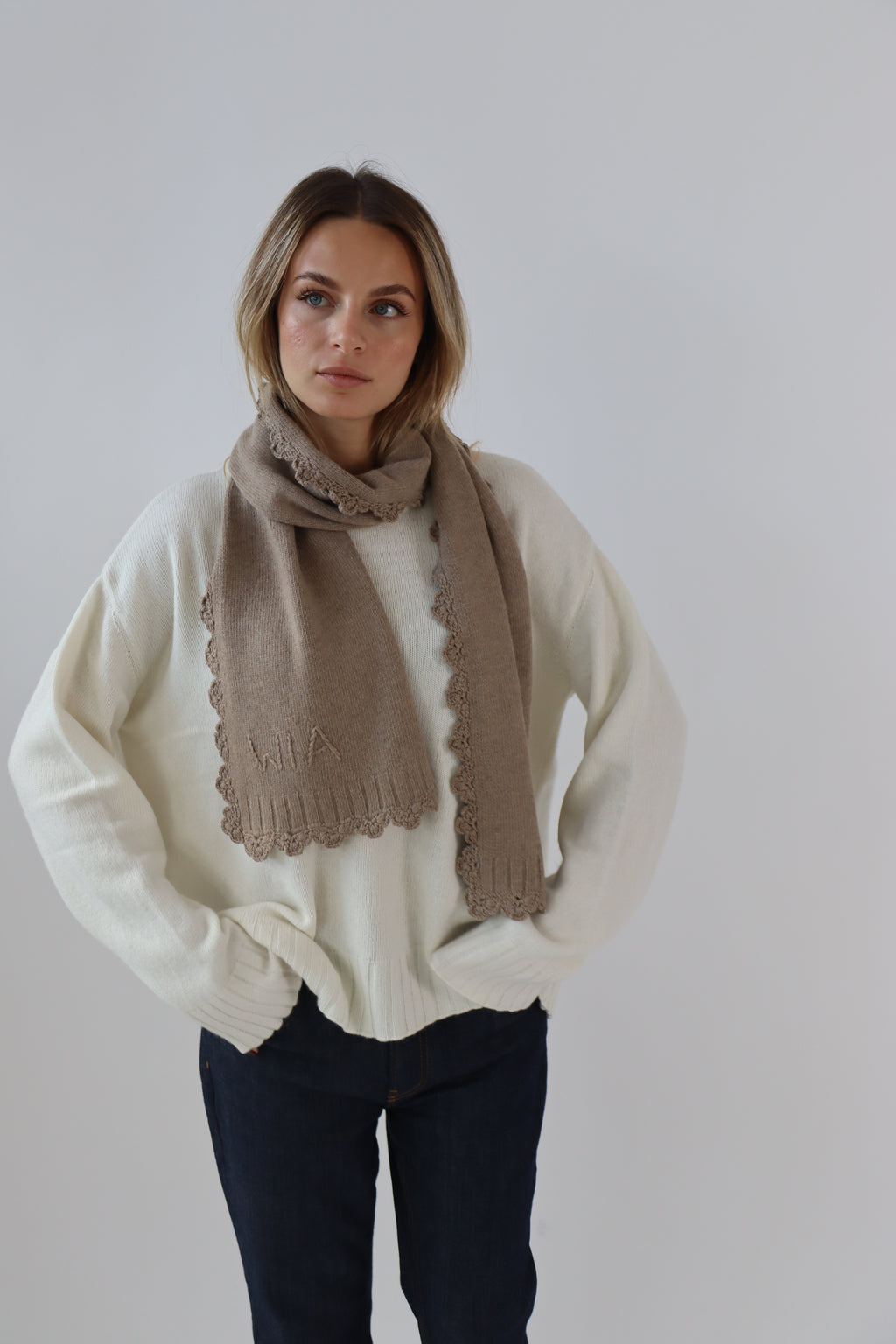 Fleur Scarf In Beige
