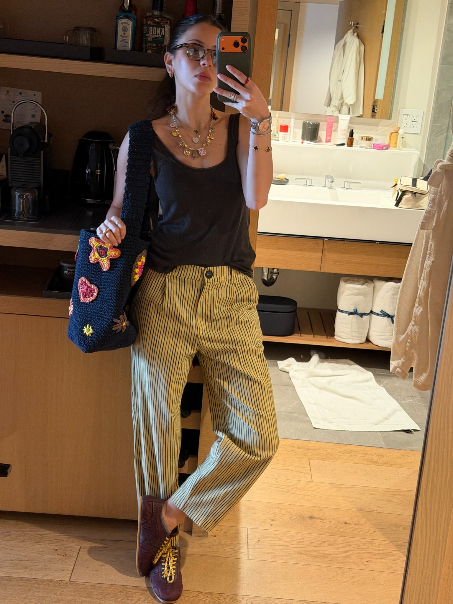 Embroidered Flower Tote in Navy