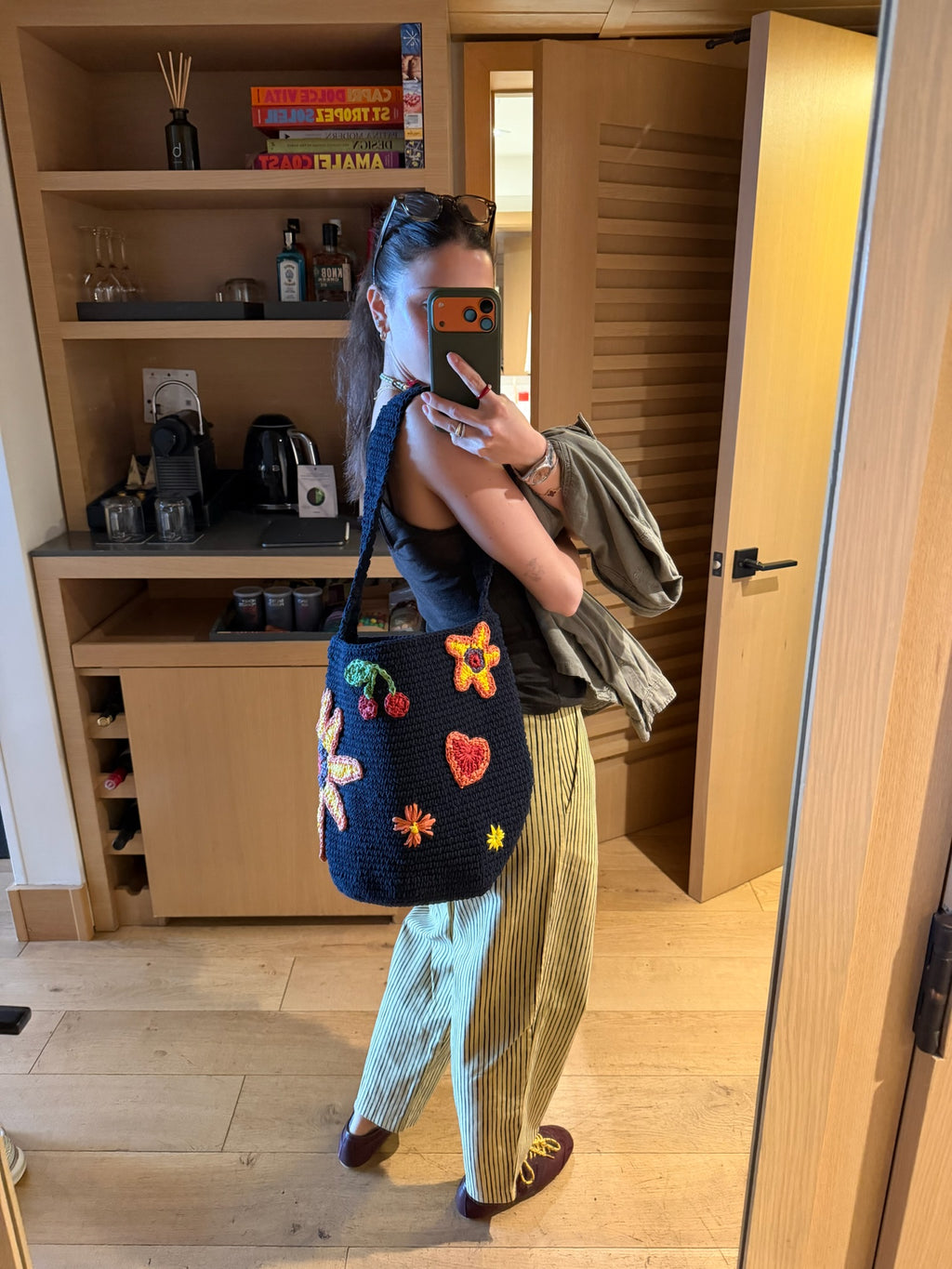 Embroidered Flower Tote in Navy